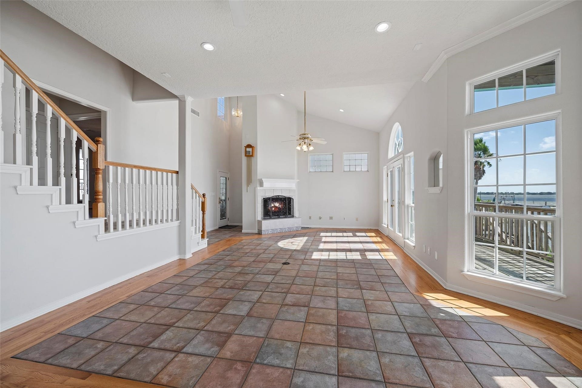1315 Edwards Drive, Dickinson, TX 77539