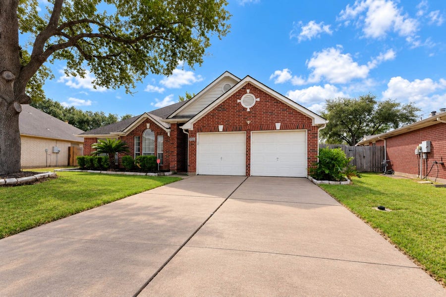 Property photo for 21703 Bay Palms Drive, Katy, TX