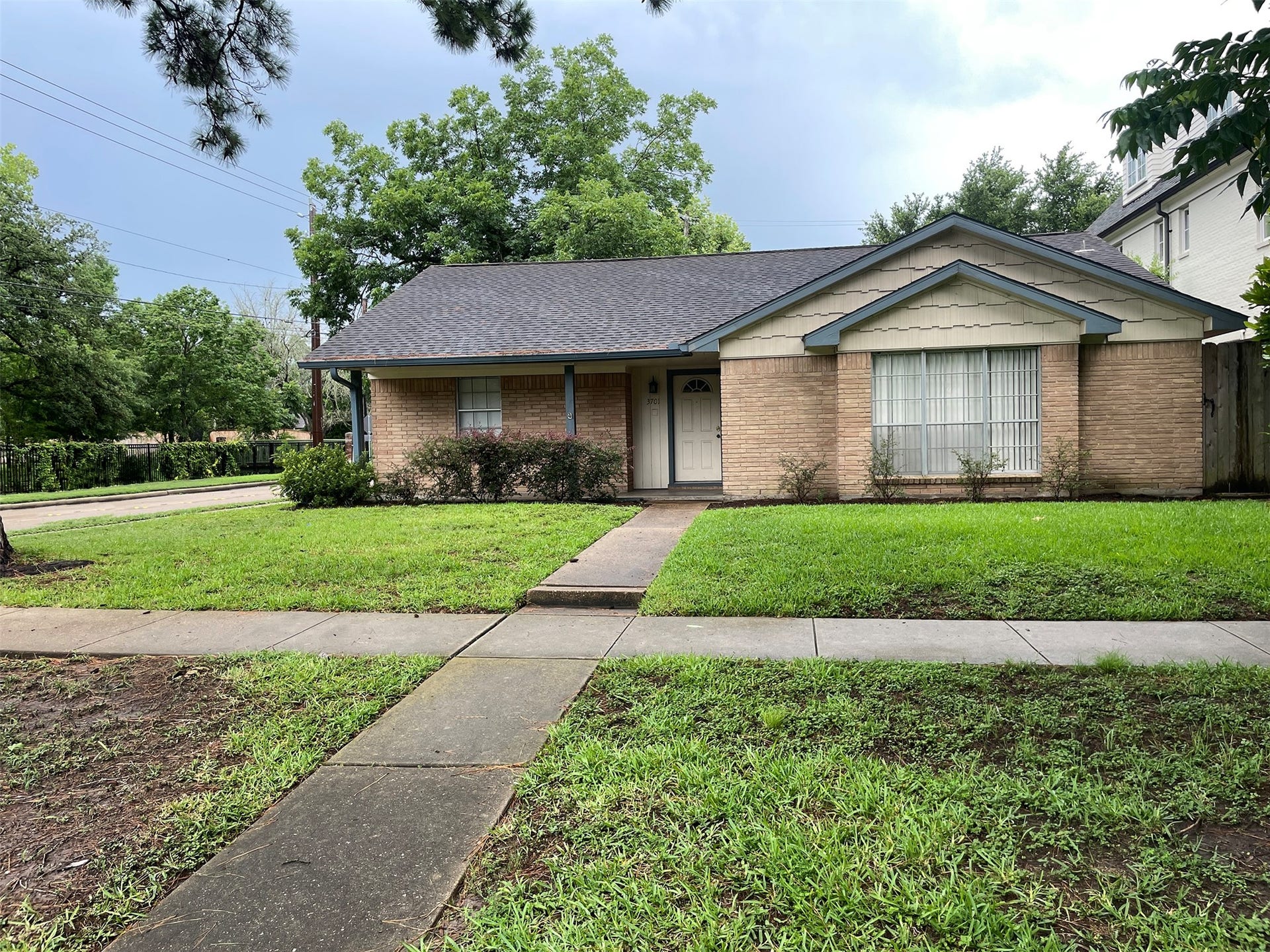 3701 Arnold Street, West University Place, TX 77005 3701 Arnold Street, West University Place, TX 77005