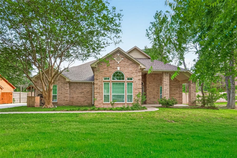 Property photo for 1514 Melissa Drive, Spring, TX