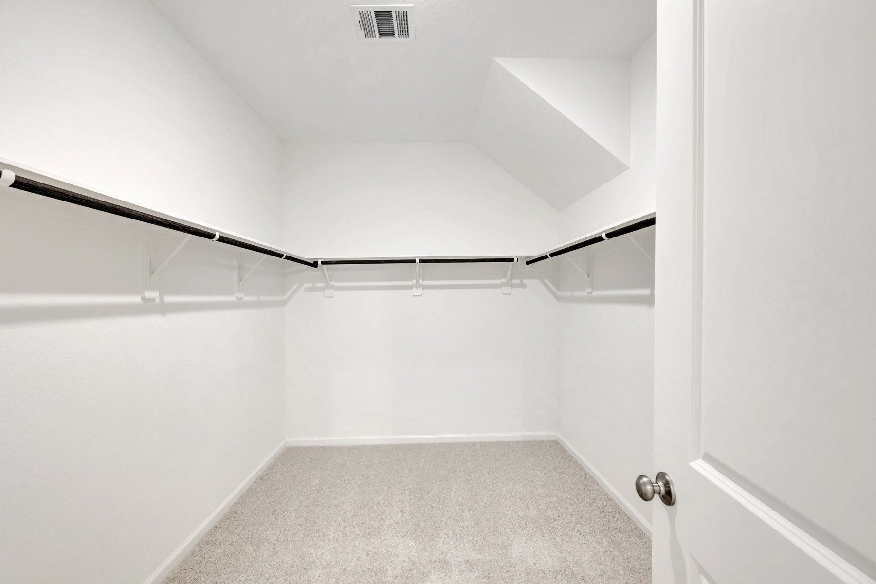 347 West Rose Marie Lane, Montgomery, TX 77356 Primary walk-in closet