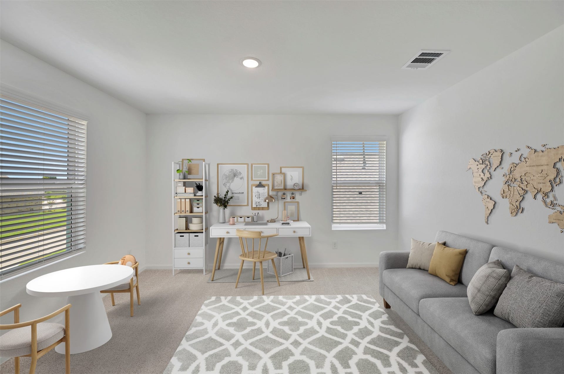 347 West Rose Marie Lane, Montgomery, TX 77356 Additional activity room off the left