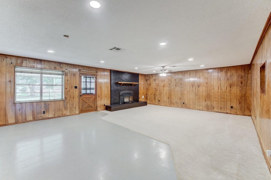 Property photo for 305 Yaupon Street, Sweeny, TX