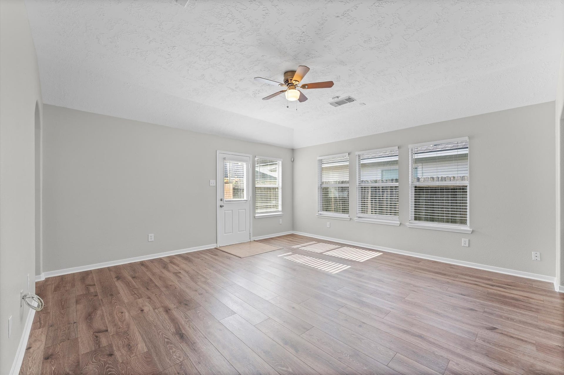 21218 Rezanof Road, Humble, TX 77338 21218 Rezanof Road, Humble, TX 77338
