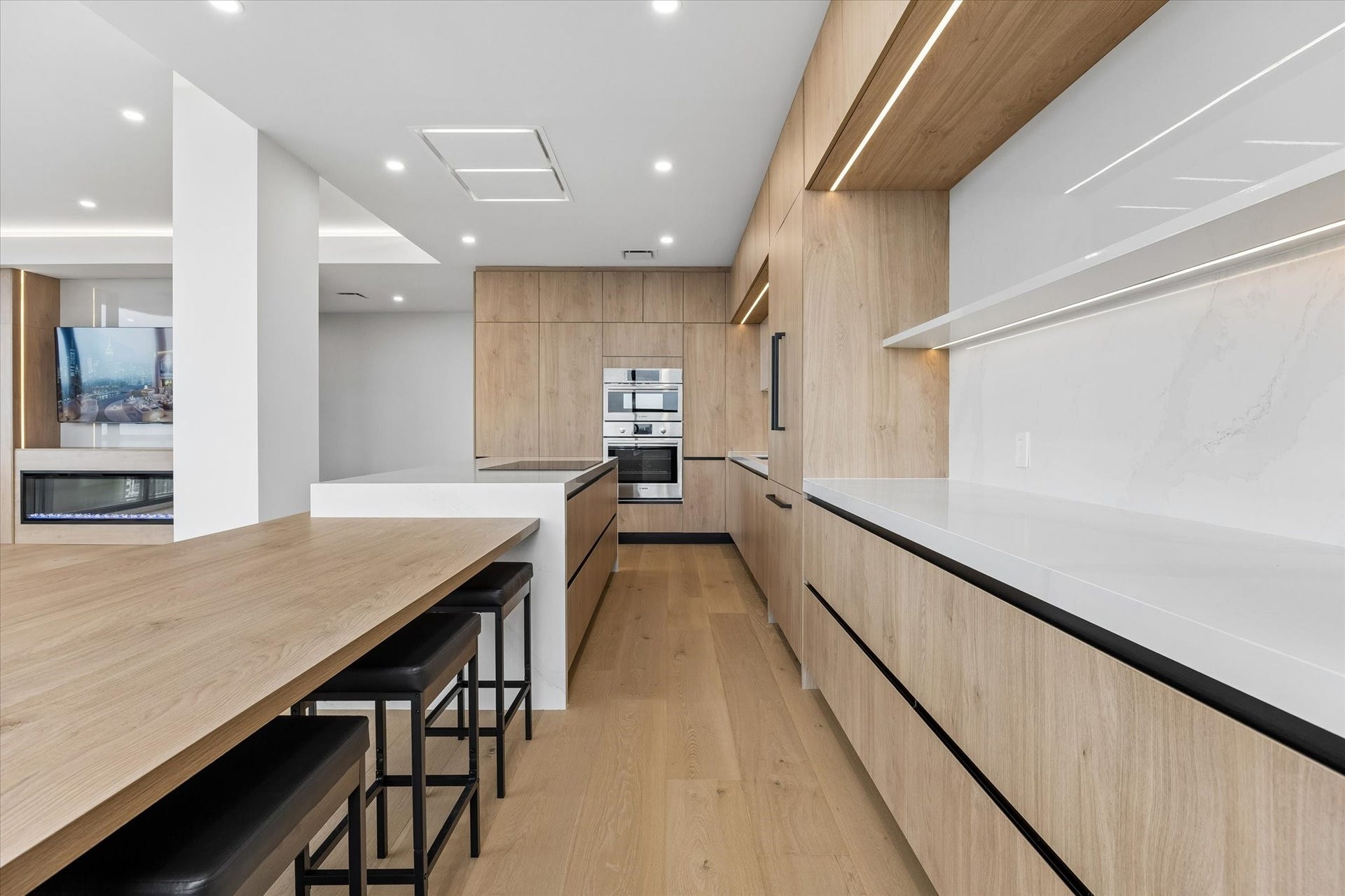 14 Greenway Plaza, #19R, Houston, TX 77046