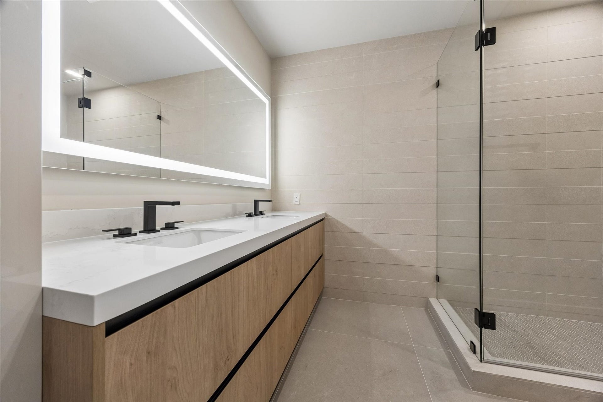 14 Greenway Plaza, #19R, Houston, TX 77046