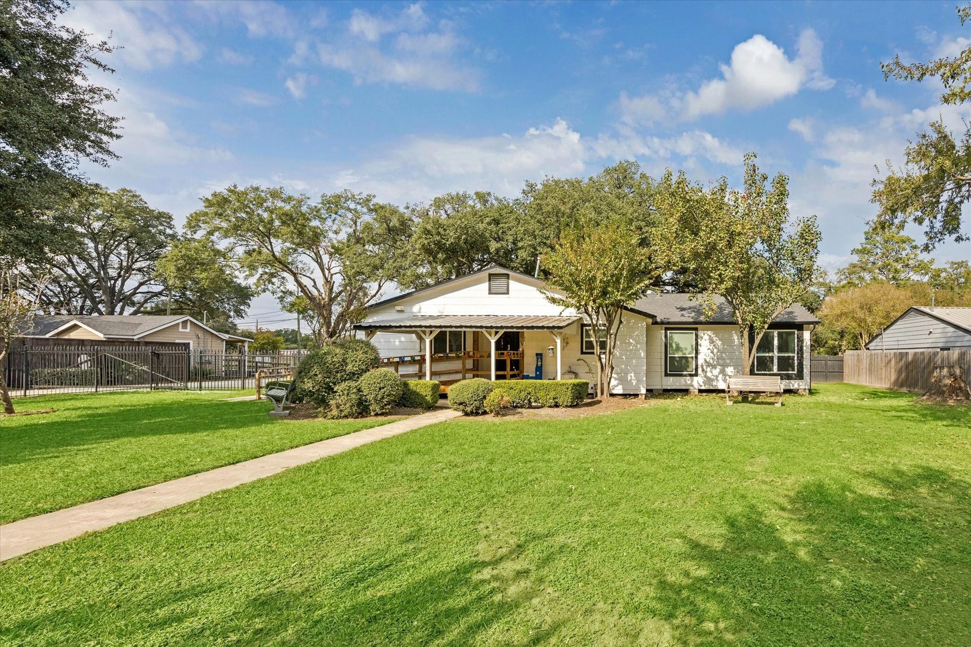 5225 E 5th Street, Katy, TX 77493 5225 E 5th Street, Katy, TX 77493
