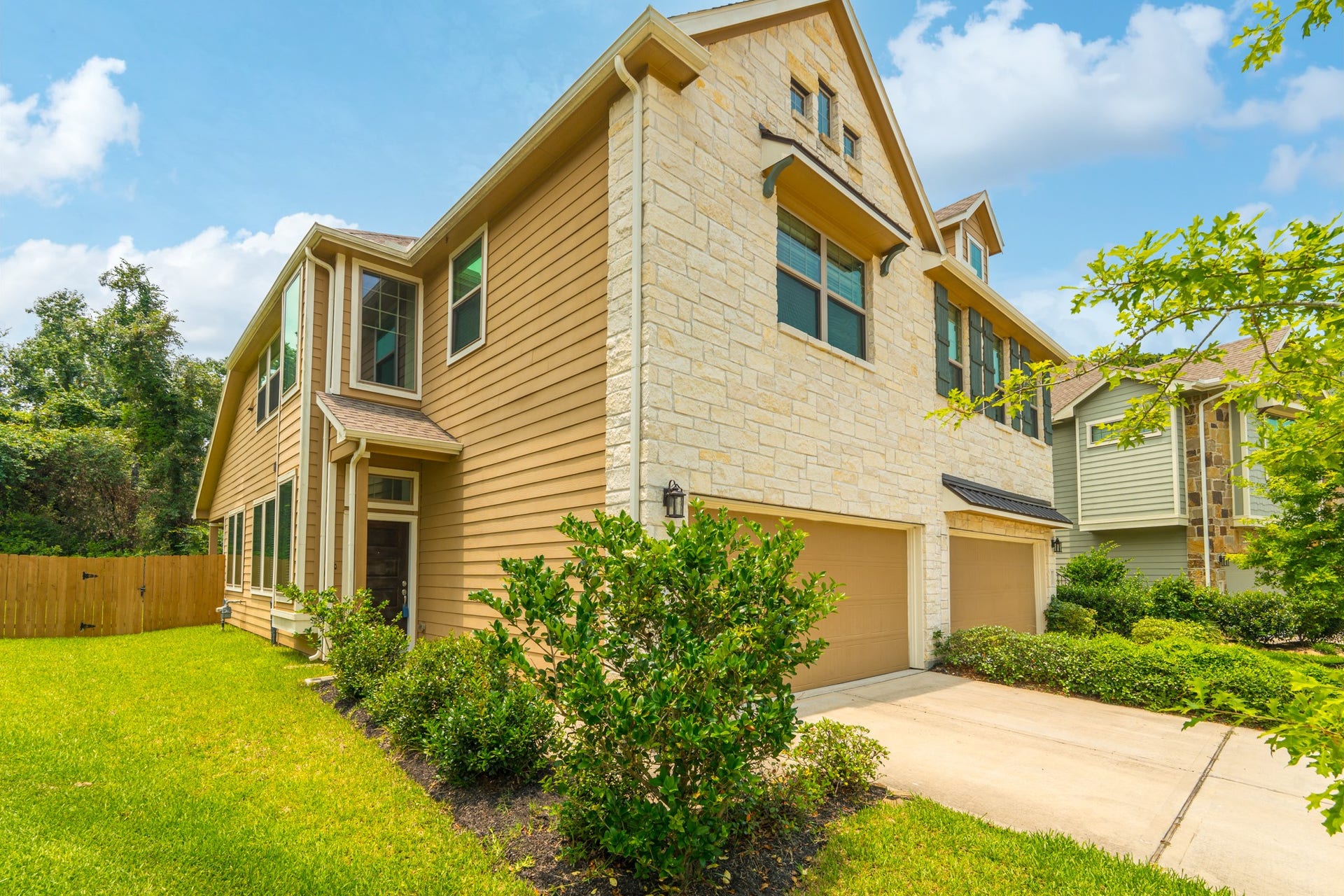 28104 Rocky Heights Drive, Spring, TX 77386