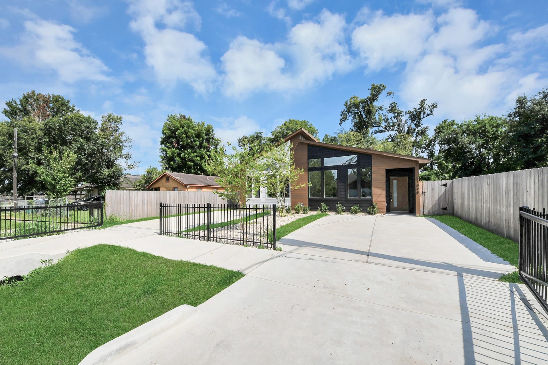 8109 Hamlet Street, #A, Houston, TX 77078