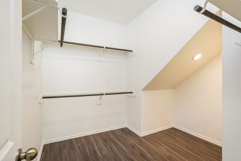3097 Wood Lily Drive, Brookshire, TX 77423 Photos may be representative of the floor plan and not the exact home. Finishes, layout, and features of the actual property for lease may vary.