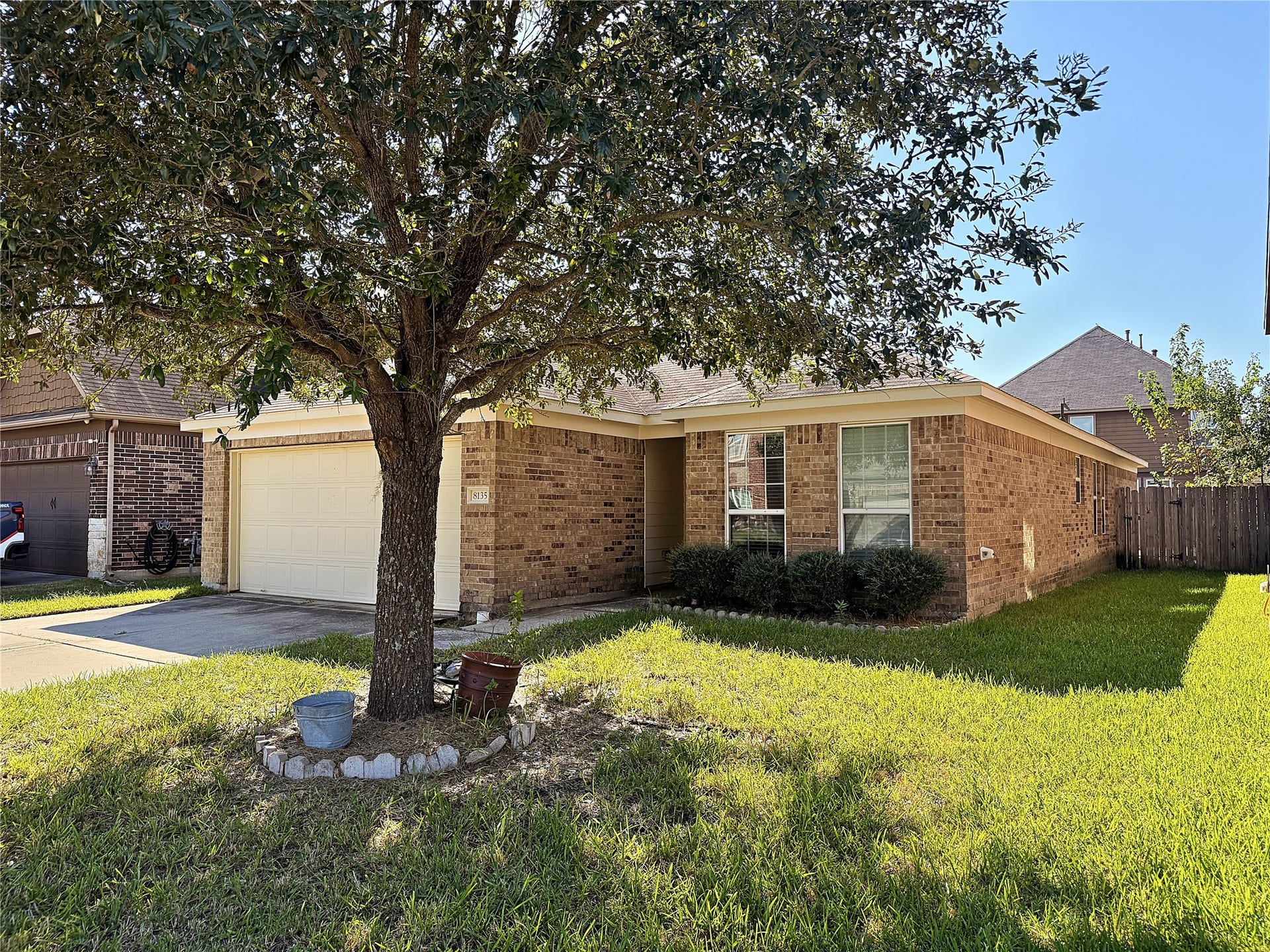 8135 Quiet Prairie Trail, Houston, TX 77049 8135 Quiet Prairie Trail, Houston, TX 77049