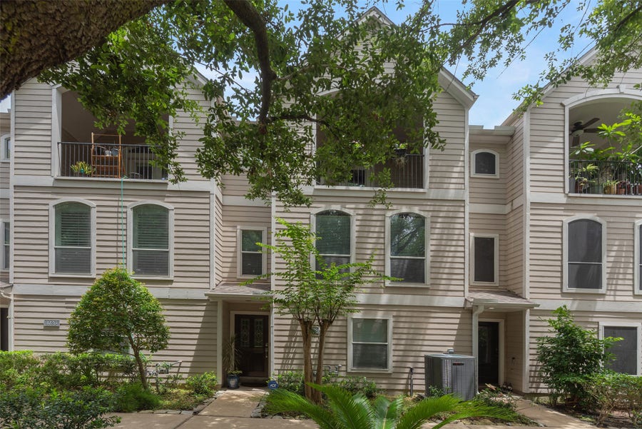 Property photo for 1028 La Rue Street, Houston, TX