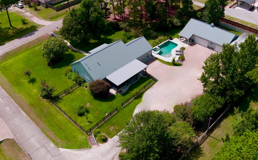 Property photo for 40410 Rolling Forest Drive, Magnolia, TX