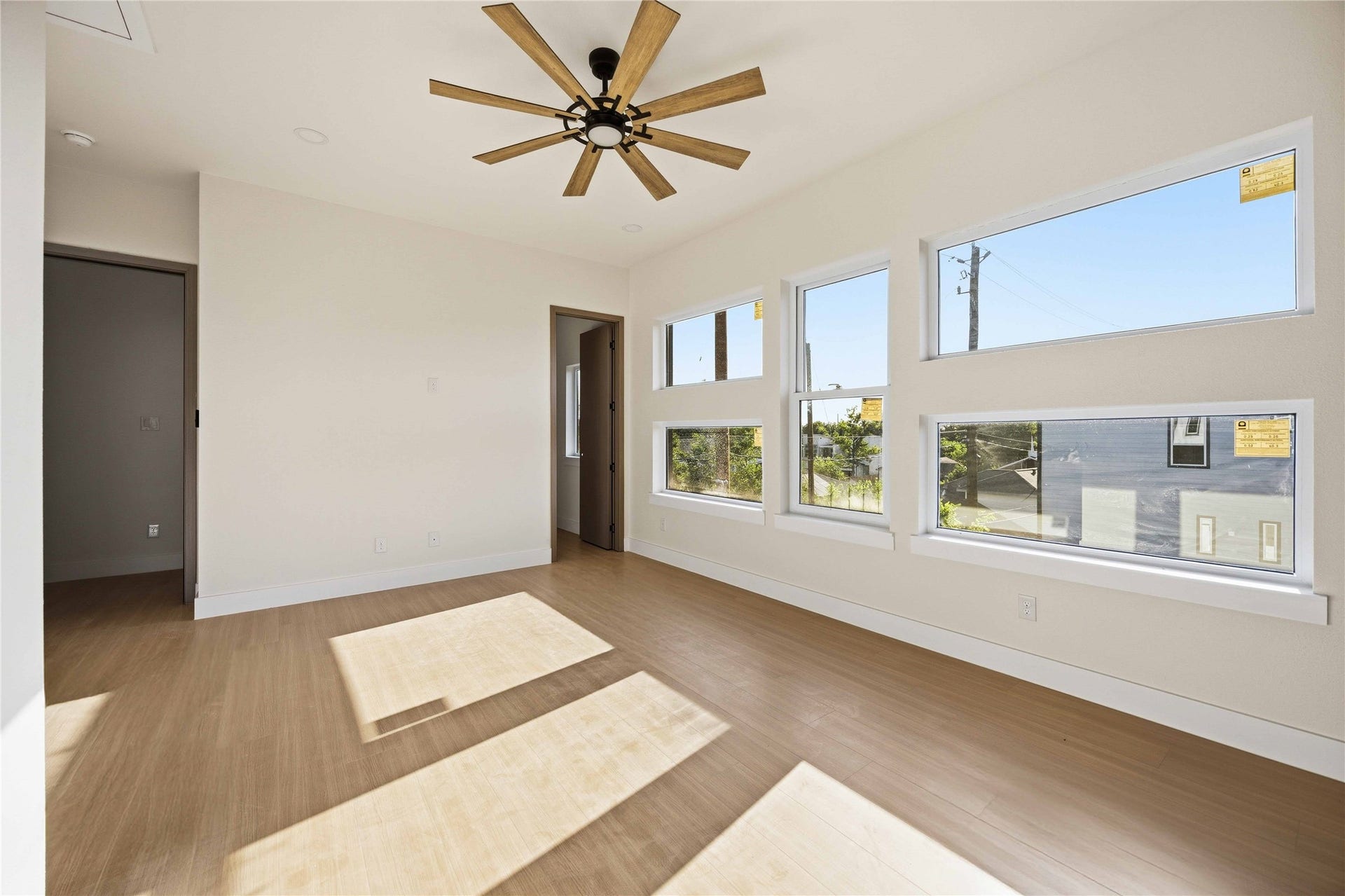 9219 Noel Street, #C/D, Houston, TX 77033 9219 Noel Street, #C/D, Houston, TX 77033