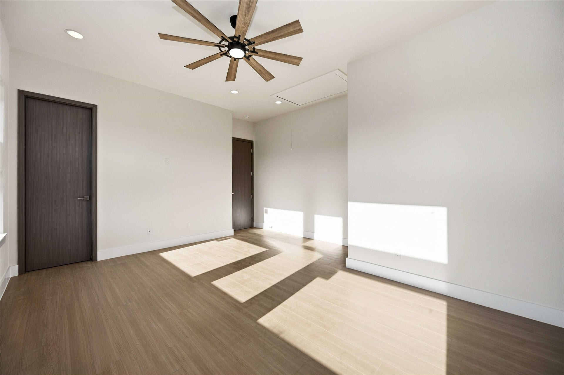 9219 Noel Street, #C/D, Houston, TX 77033 9219 Noel Street, #C/D, Houston, TX 77033
