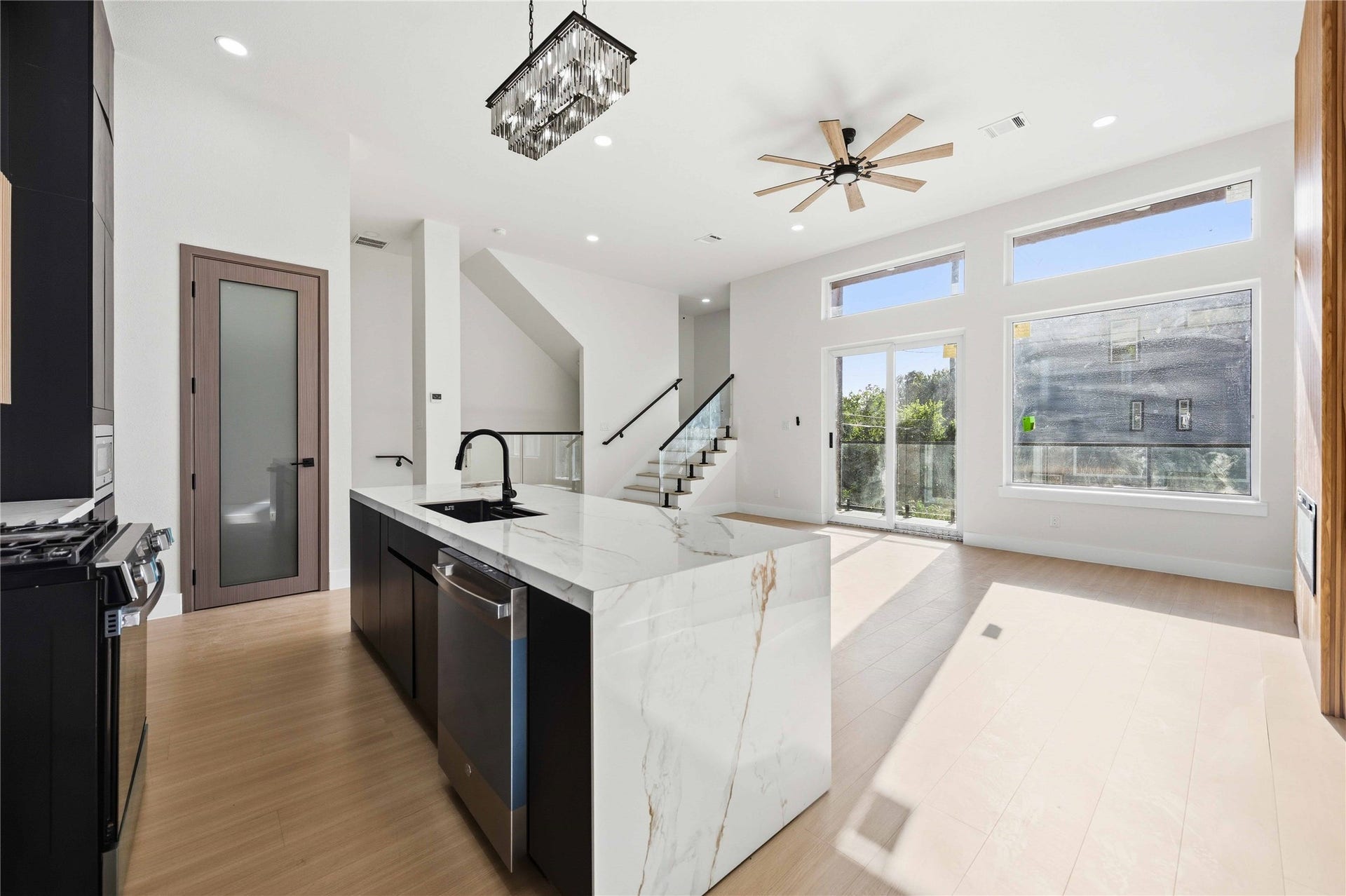 9219 Noel Street, #C/D, Houston, TX 77033 9219 Noel Street, #C/D, Houston, TX 77033