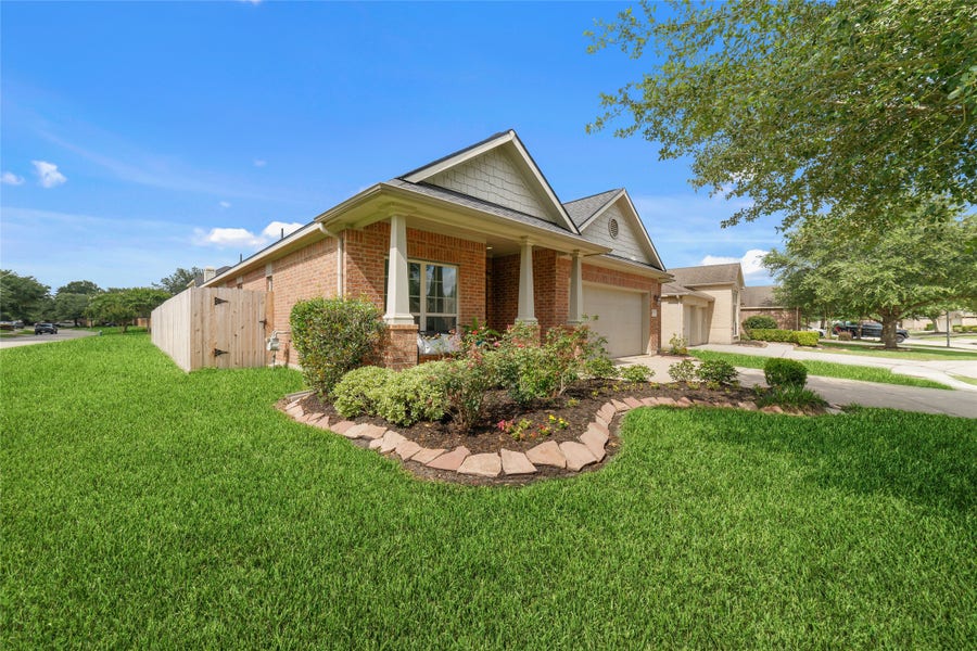 Property photo for 27526 Gatlin Lane, Spring, TX