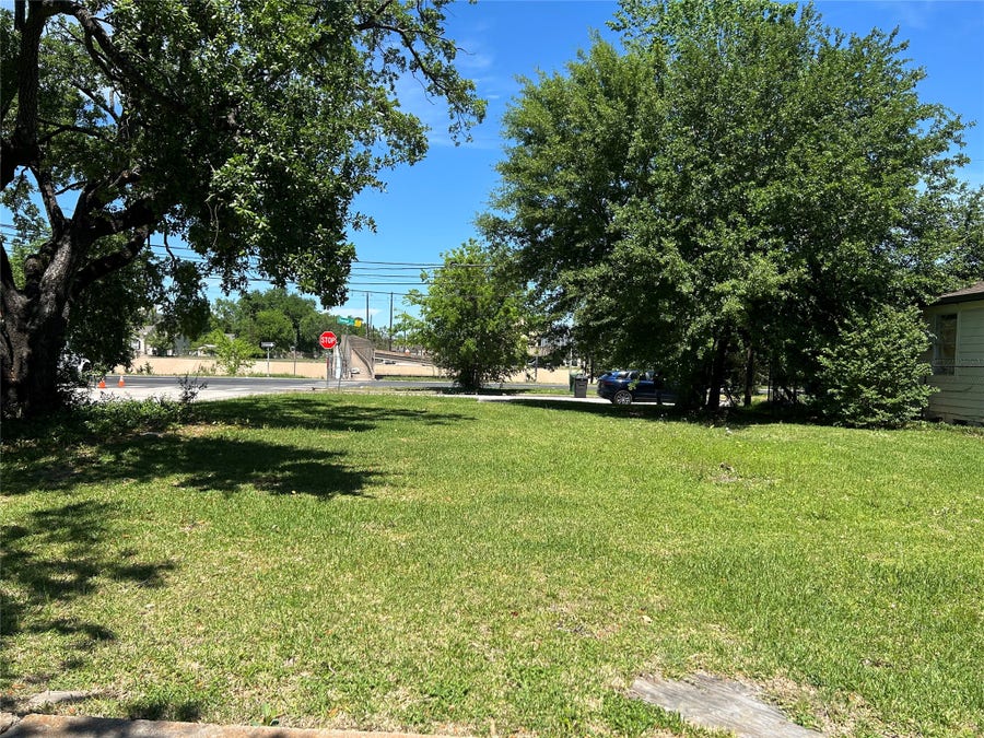 Property photo for 4702 Stonewall Street, Houston, TX