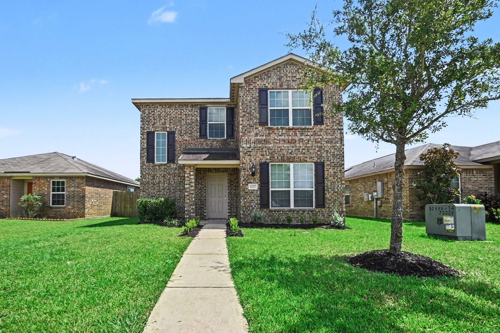 12027 Windage Drive, La Marque, TX 77568 12027 Windage Drive, La Marque, TX 77568