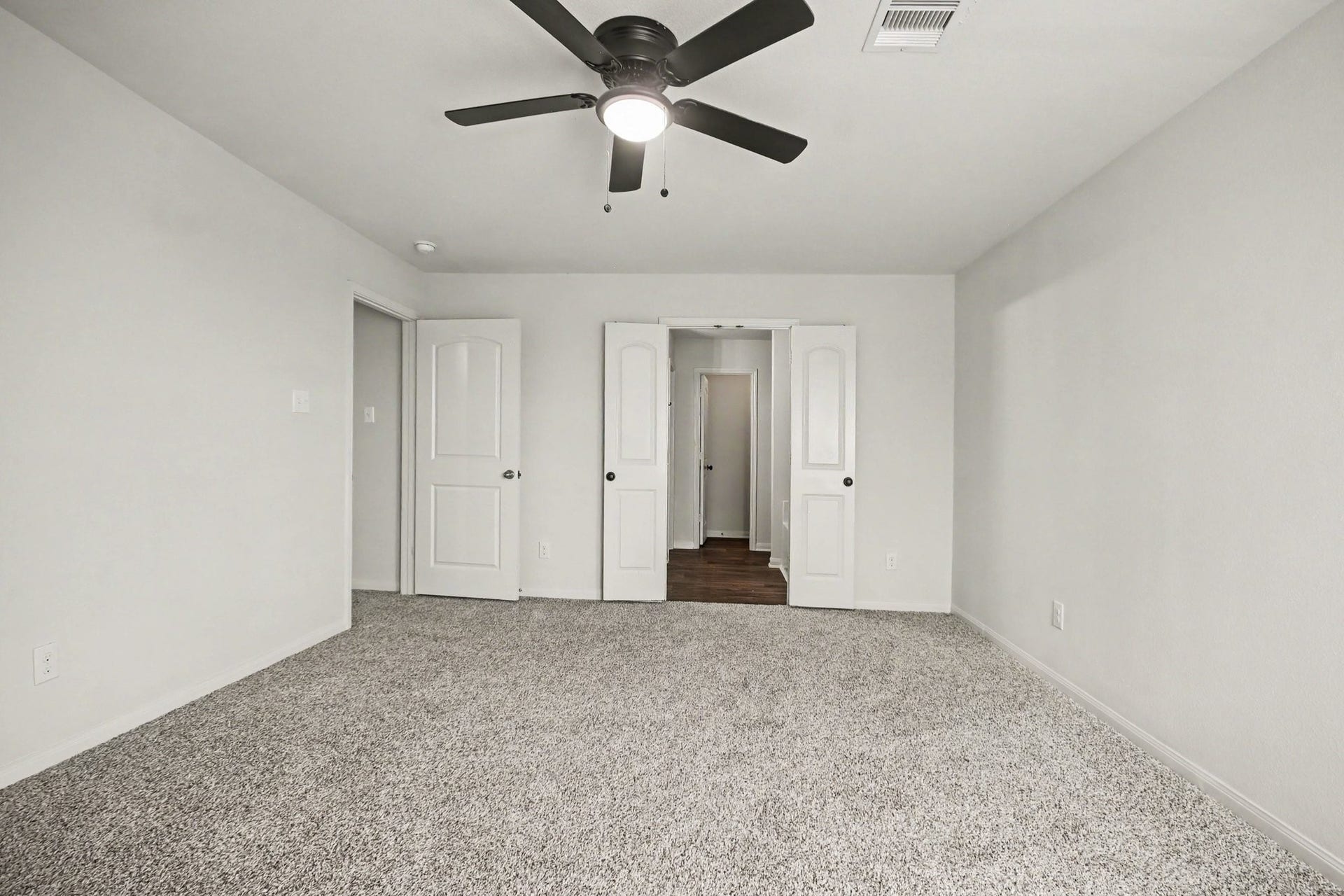 12027 Windage Drive, La Marque, TX 77568 12027 Windage Drive, La Marque, TX 77568