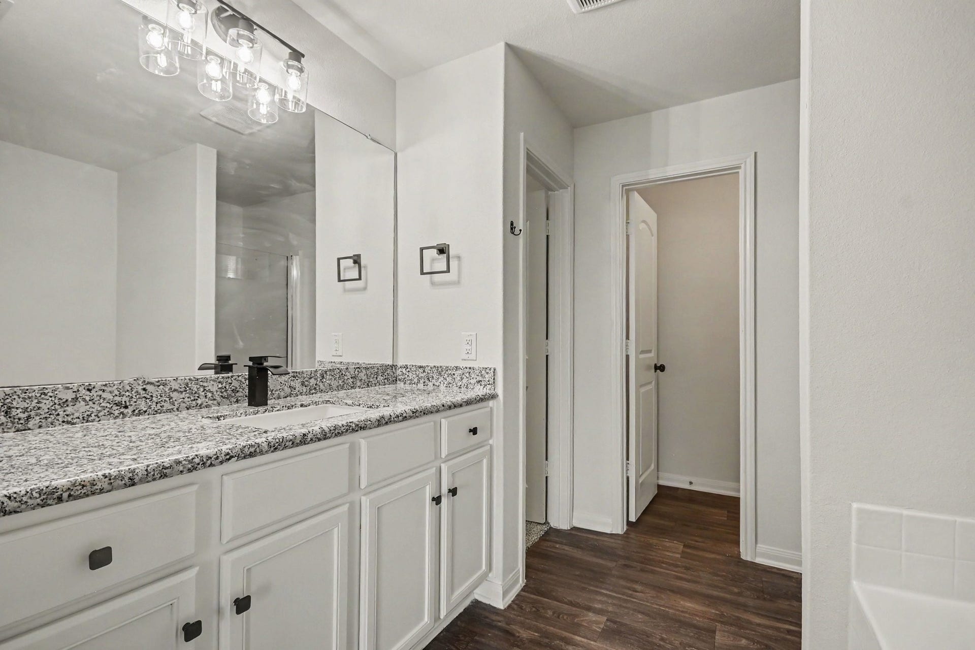 12027 Windage Drive, La Marque, TX 77568 12027 Windage Drive, La Marque, TX 77568