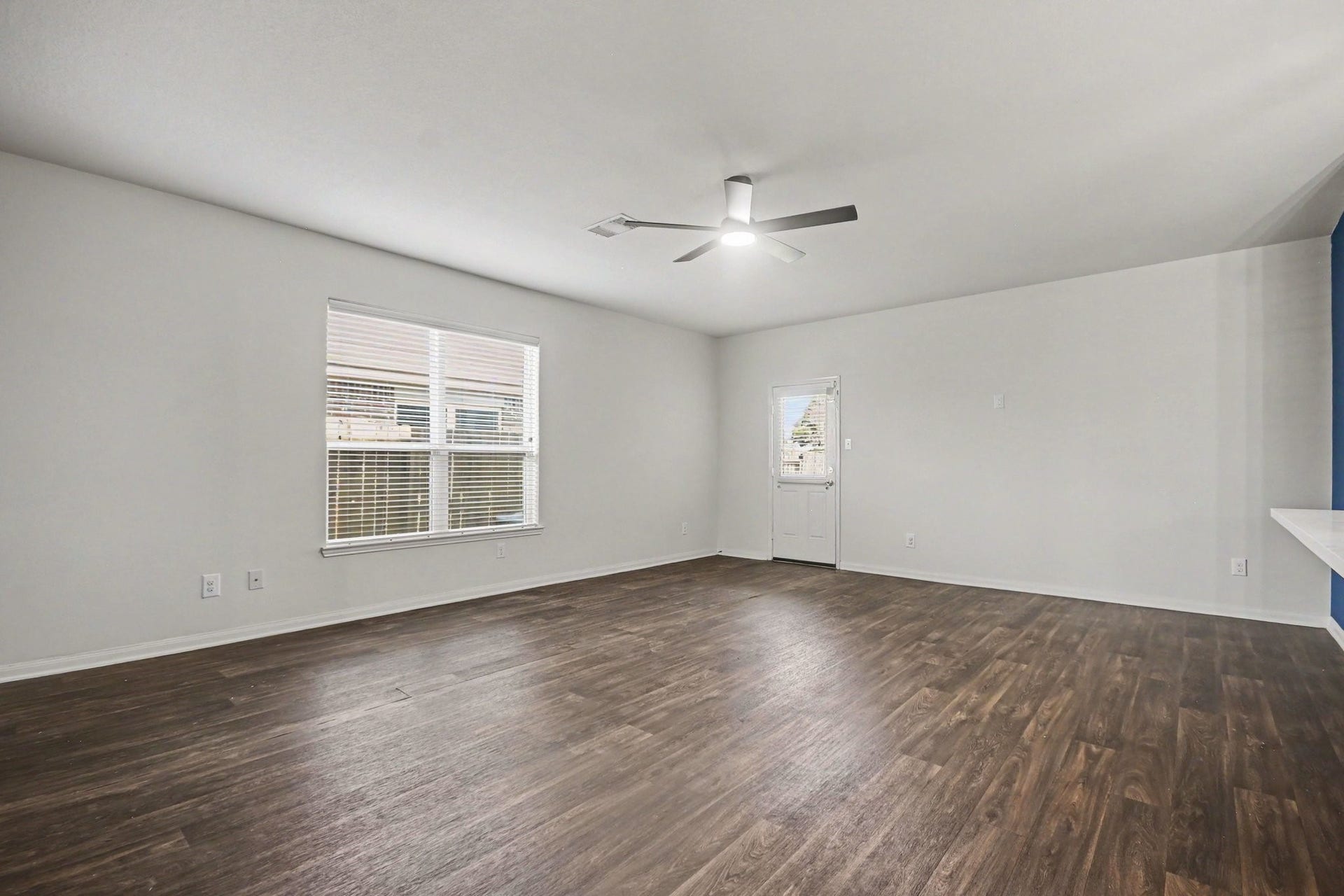 12027 Windage Drive, La Marque, TX 77568 12027 Windage Drive, La Marque, TX 77568