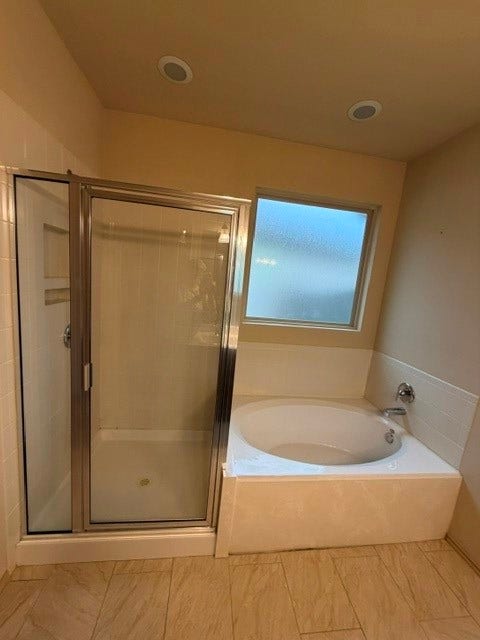 5406 Floral Valley Lane, Katy, TX 77449 Primary En-Suite Bath with Standing Shower and Soaking Tub