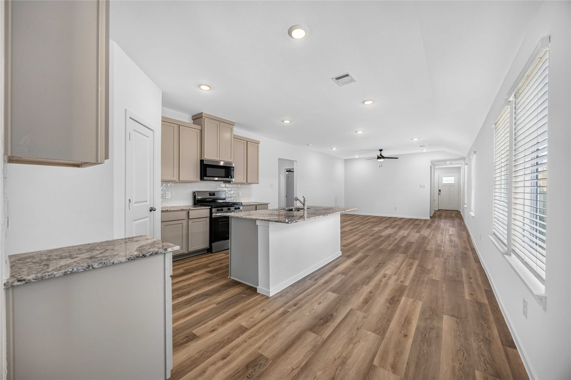 5108 Greengrass Willow Way, Houston, TX 77048 5108 Greengrass Willow Way, Houston, TX 77048
