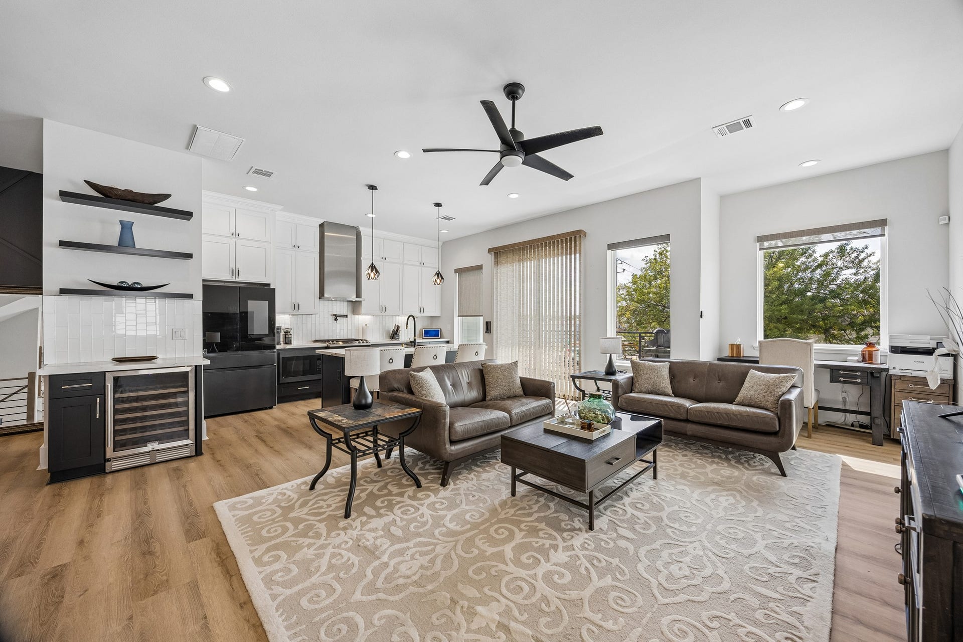 1615 Bigelow Street, Houston, TX 77009 1615 Bigelow Street, Houston, TX 77009