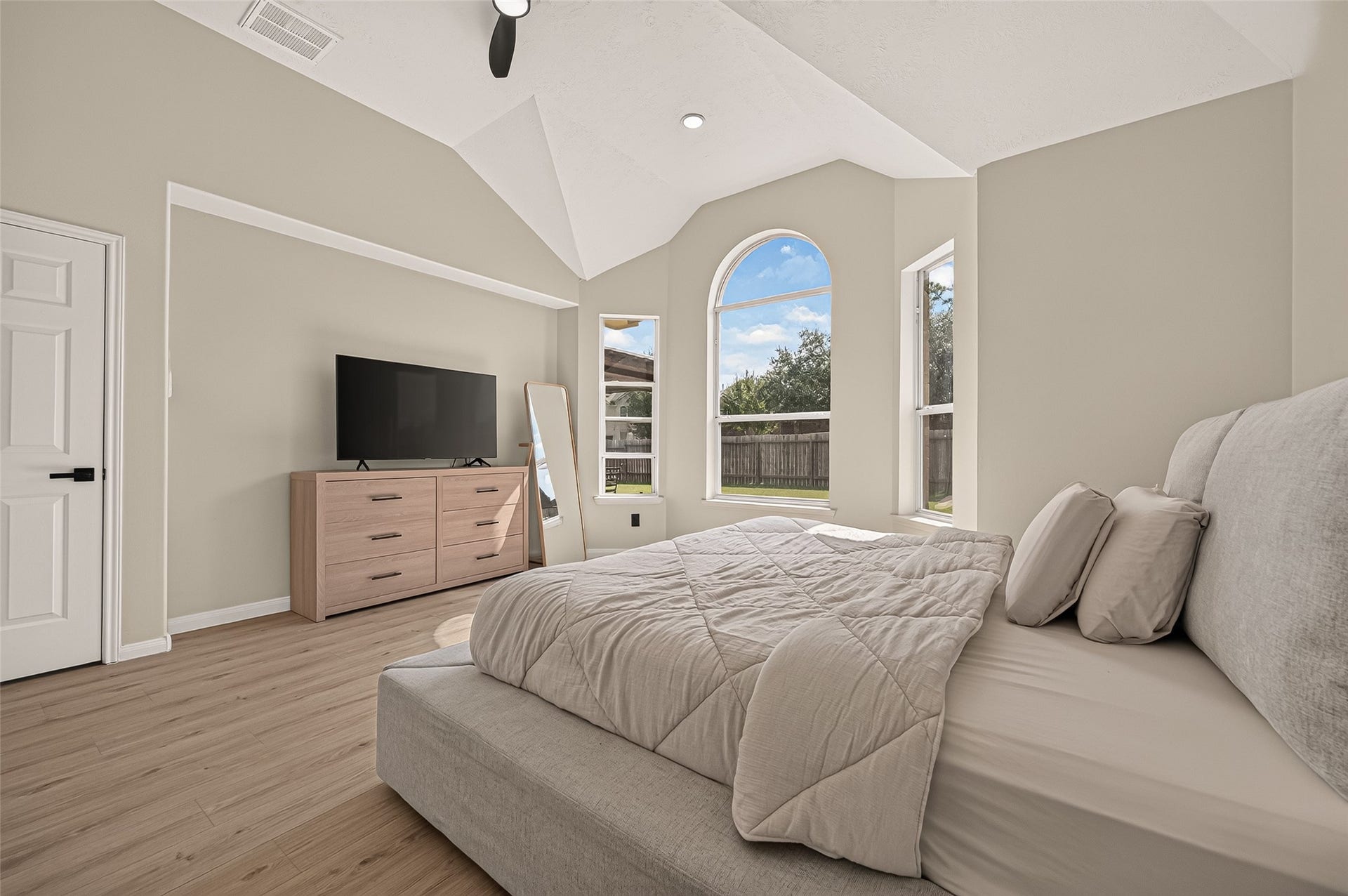 5434 Carta Valley Lane, Richmond, TX 77469 Primary Bedrooom