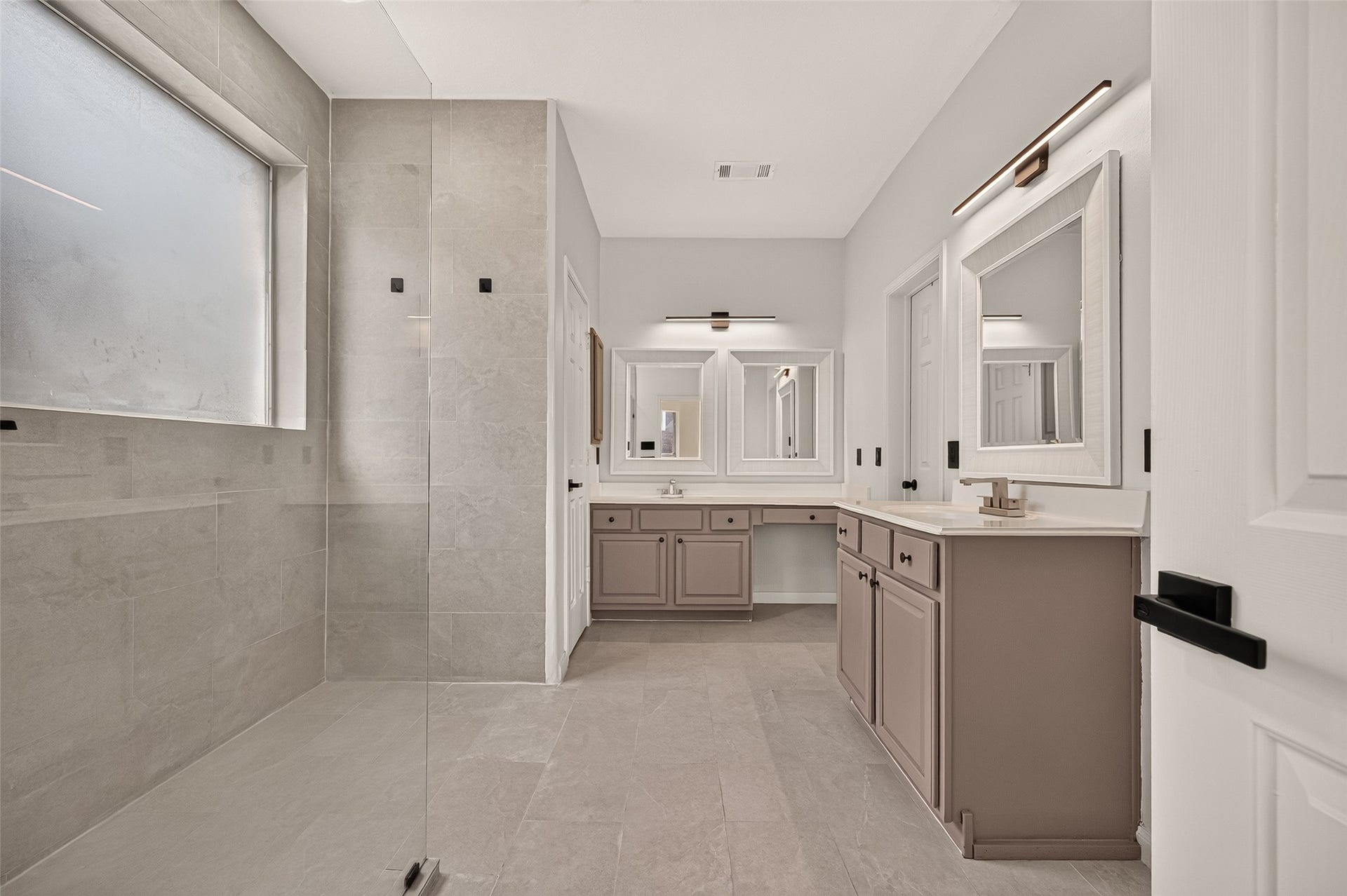 5434 Carta Valley Lane, Richmond, TX 77469 Primary Bathroom 1st Floor