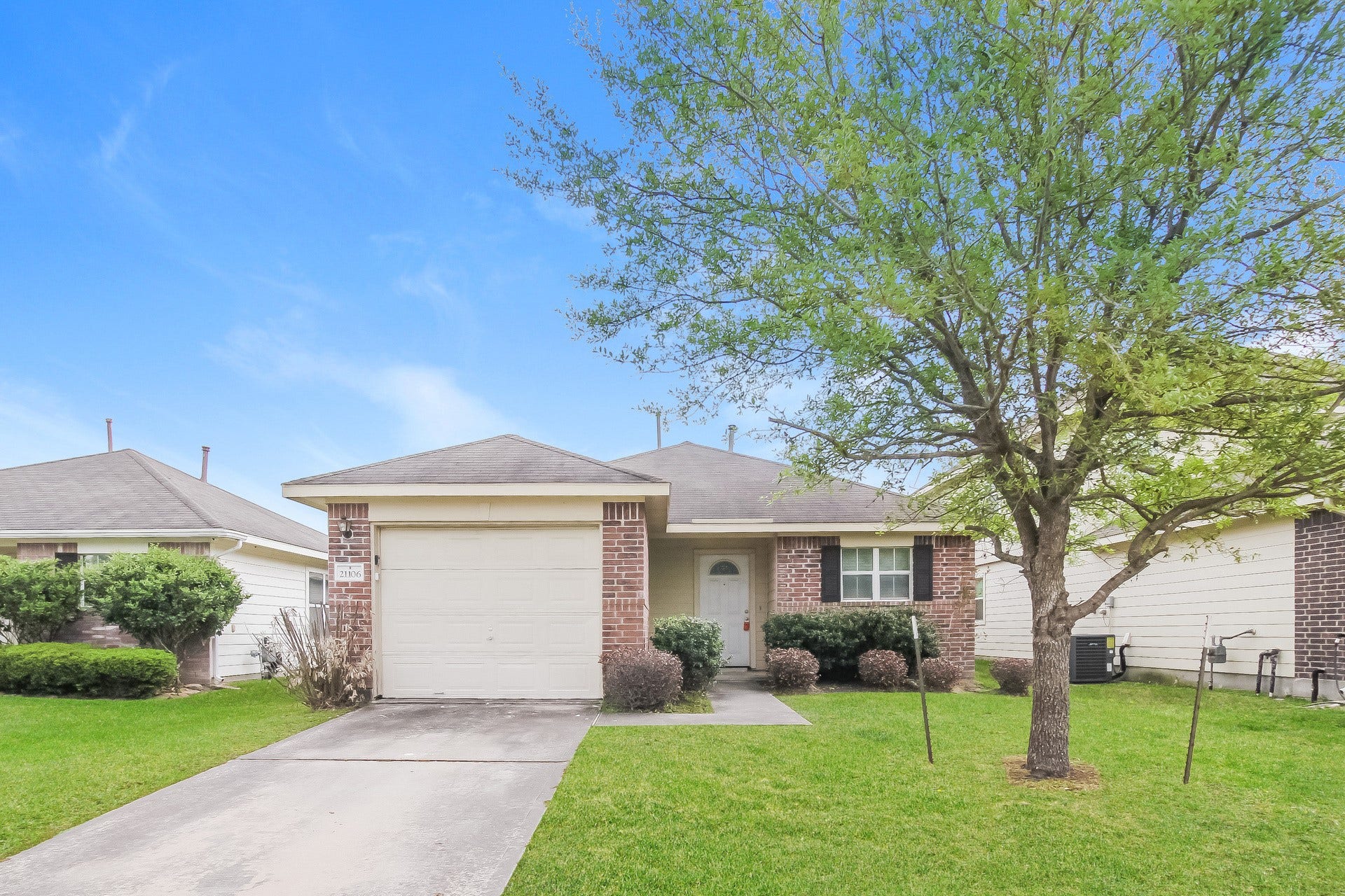 21106 Wortham Oaks Drive, Humble, TX 77338