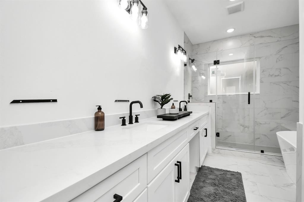 4804 Elysian Street, #D, Houston, TX 77009 4804 Elysian Street, #D, Houston, TX 77009