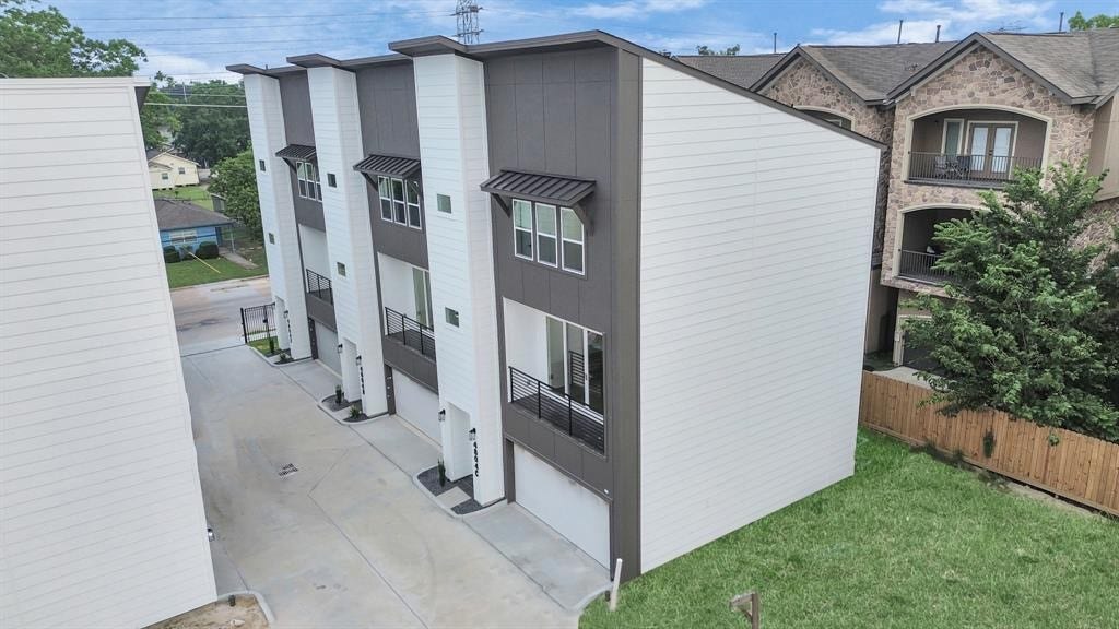 4804 Elysian Street, #D, Houston, TX 77009 4804 Elysian Street, #D, Houston, TX 77009