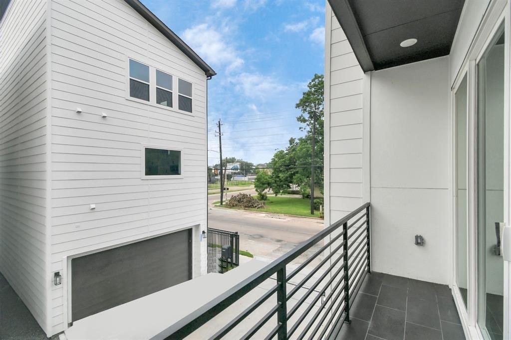4804 Elysian Street, #D, Houston, TX 77009 4804 Elysian Street, #D, Houston, TX 77009