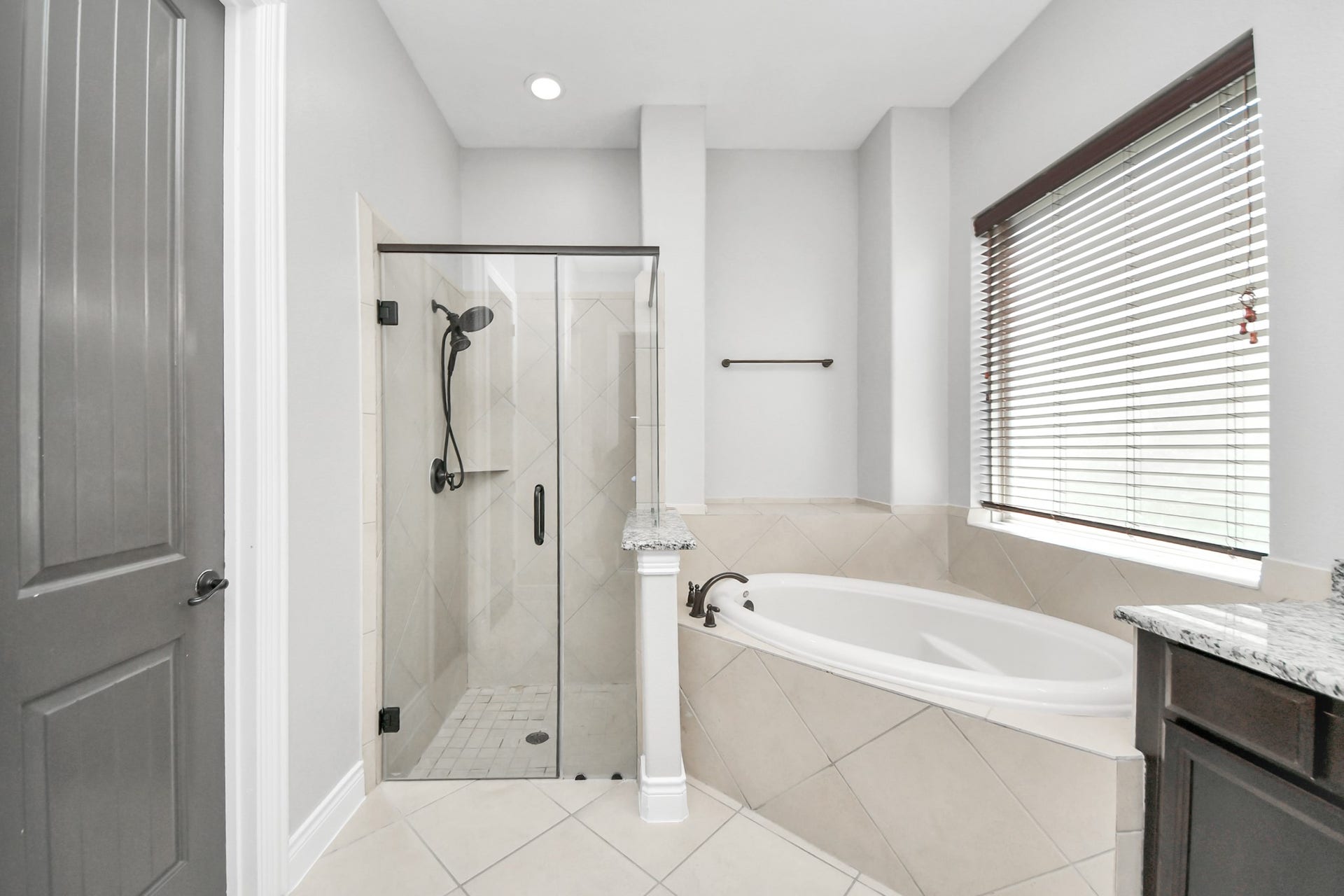 9422 Brannok Lane, Tomball, TX 77375 9422 Brannok Lane, Tomball, TX 77375