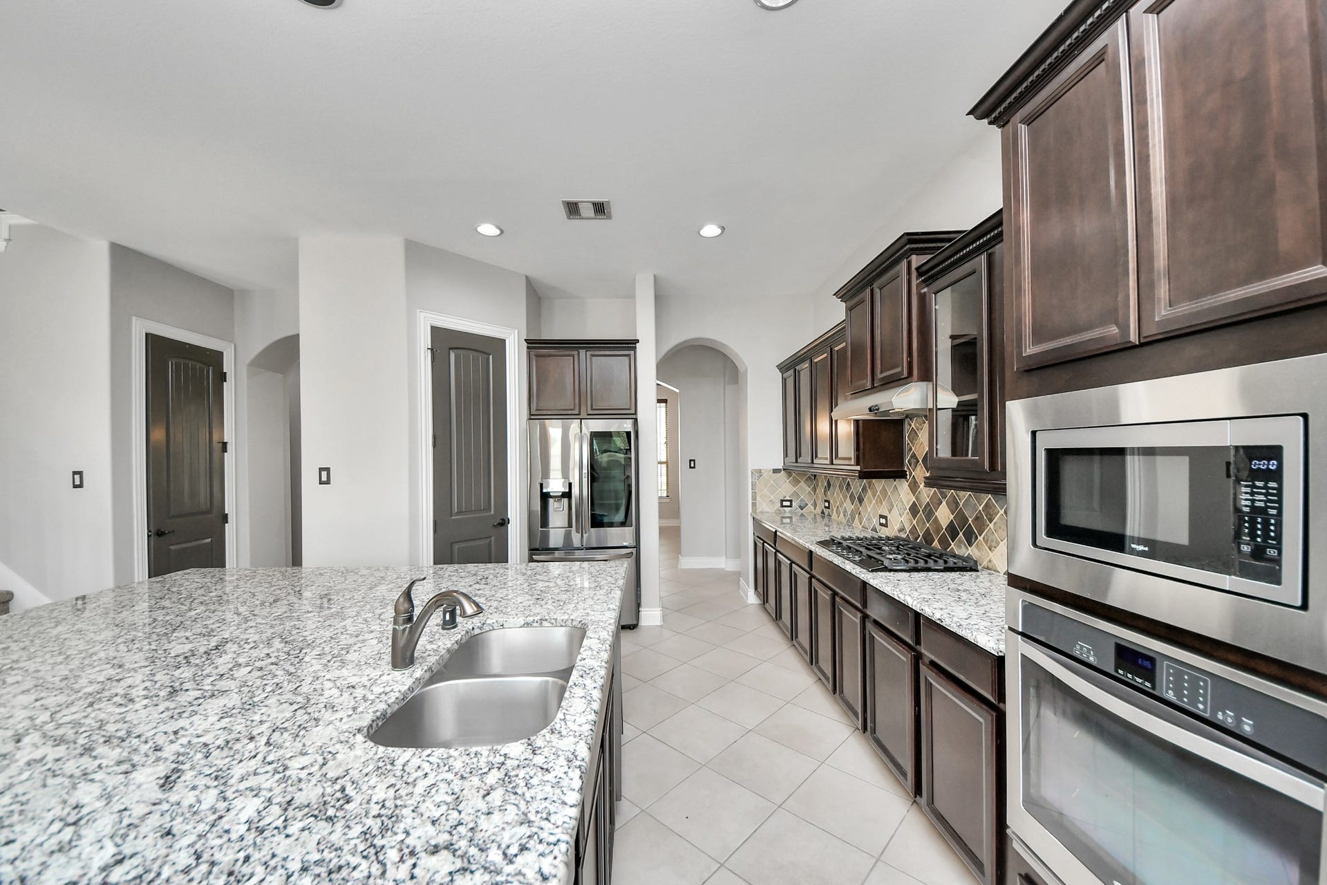 9422 Brannok Lane, Tomball, TX 77375 9422 Brannok Lane, Tomball, TX 77375