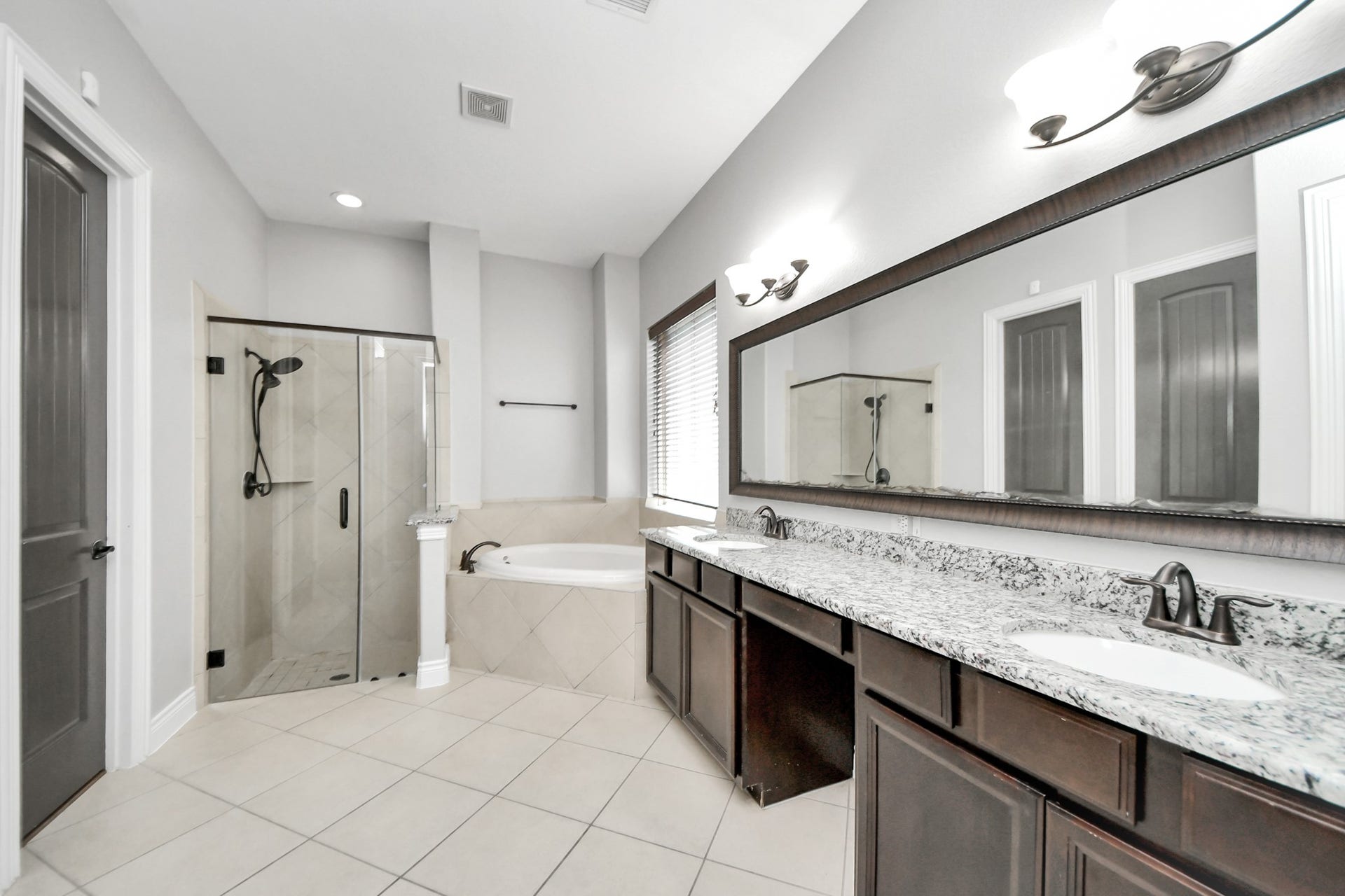 9422 Brannok Lane, Tomball, TX 77375 9422 Brannok Lane, Tomball, TX 77375