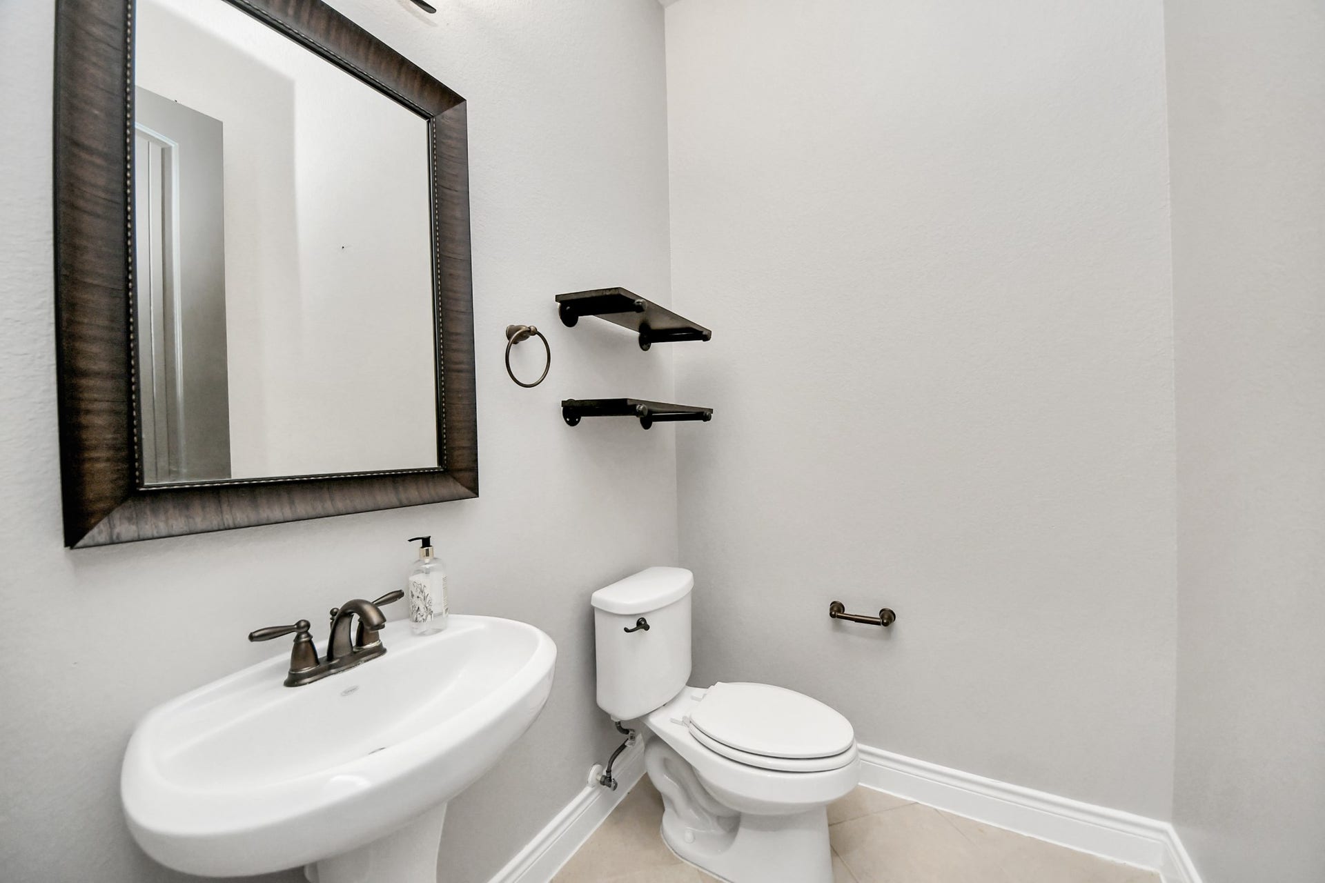 9422 Brannok Lane, Tomball, TX 77375 9422 Brannok Lane, Tomball, TX 77375