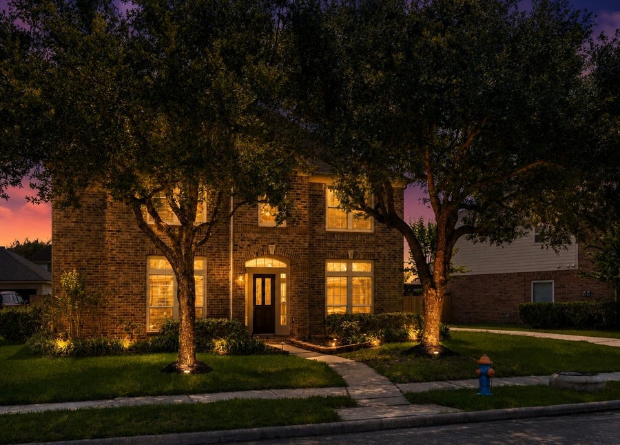 Property photo for 2309 Echo Harbor Drive, Pearland, TX