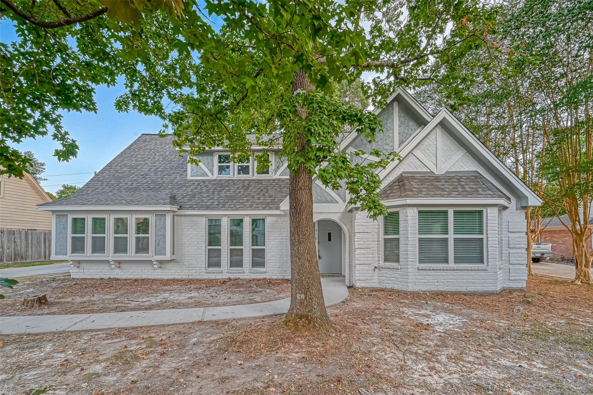 318 Pine Manor Drive, Conroe, TX 77385 318 Pine Manor Drive, Conroe, TX 77385