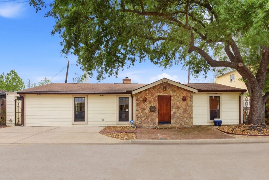 Property photo for 1918 Vassar Street, Houston, TX