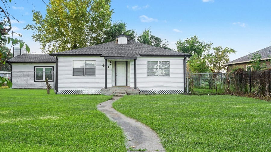Property photo for 654 Ridge Drive, Crosby, TX