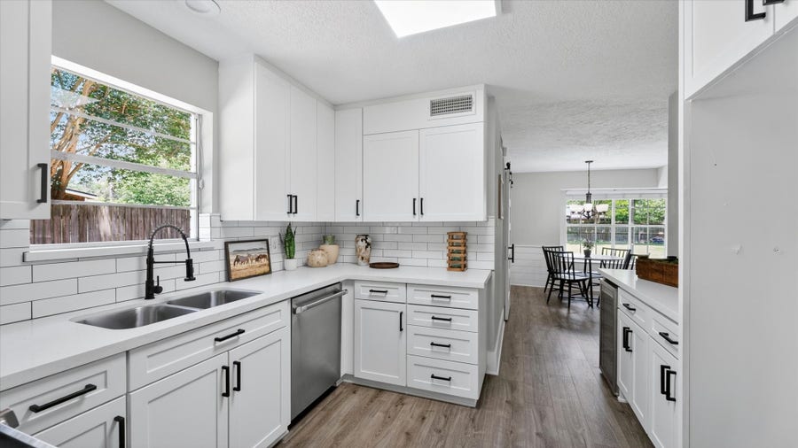 Property photo for 6310 Hickorycrest Drive, Spring, TX