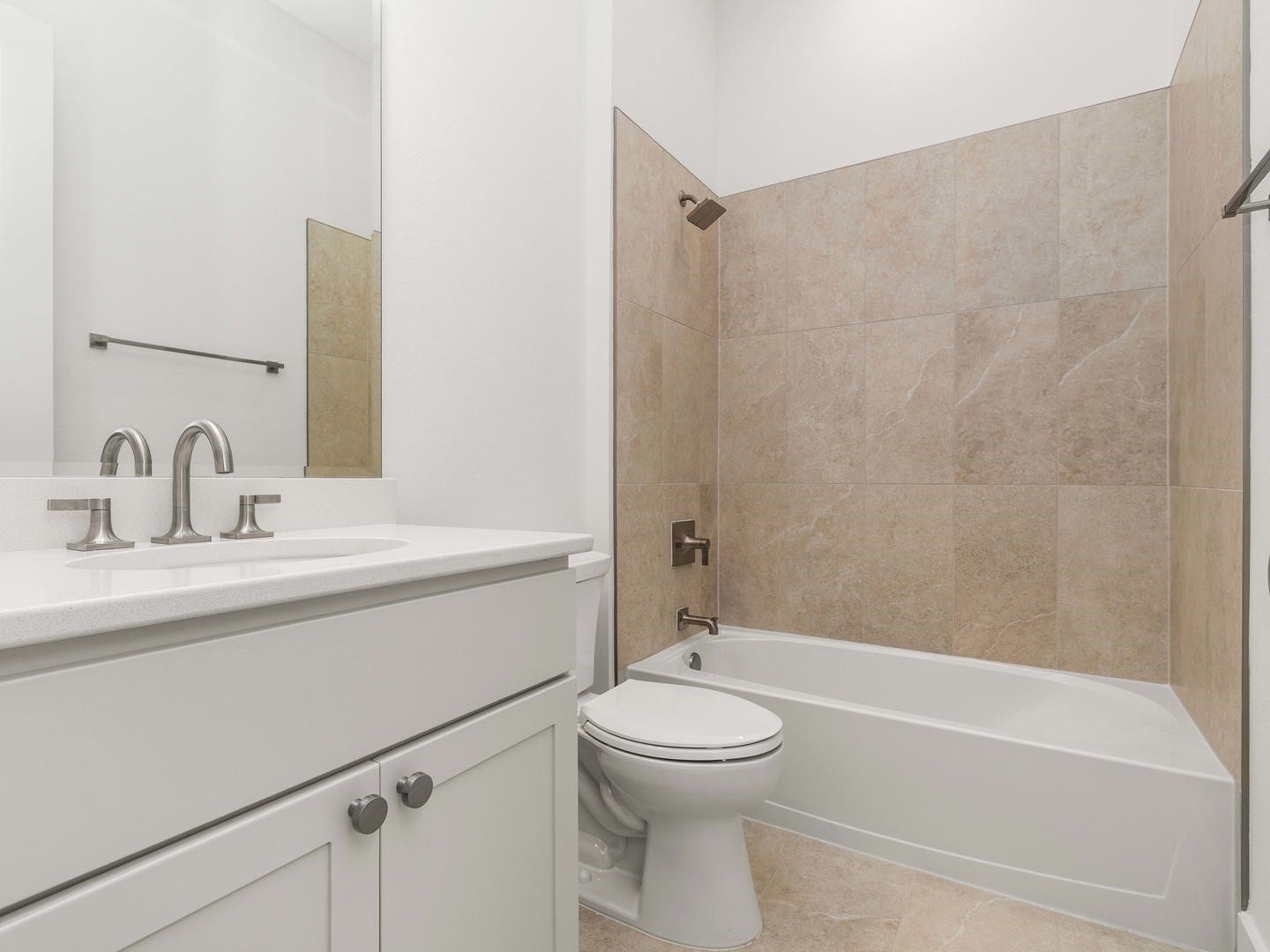 25802 Leadplant Cove Lane, Katy, TX 77493 Toll Brothers at Elyson_AmnerisClassic_35_Bath Room_01