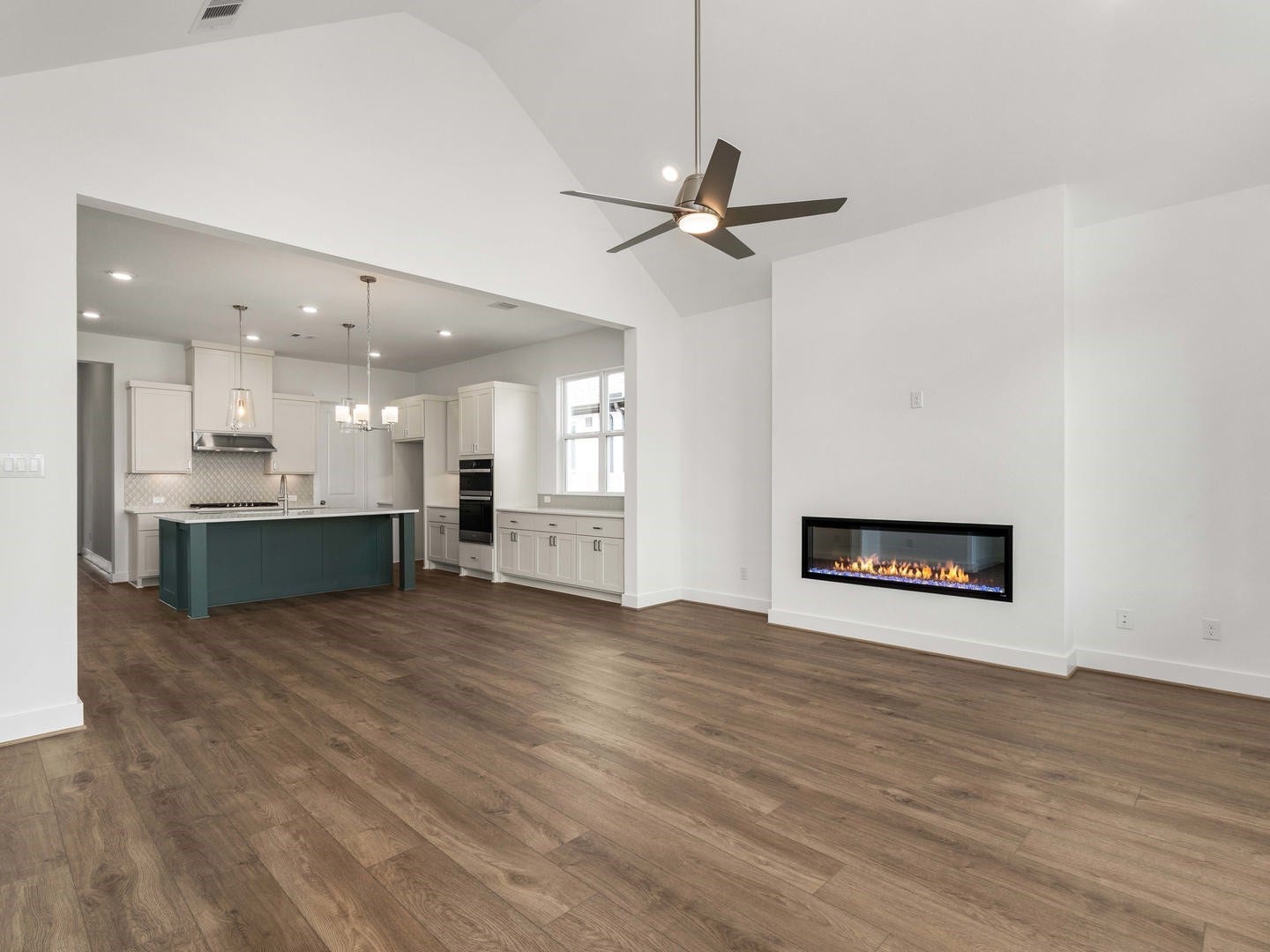 25802 Leadplant Cove Lane, Katy, TX 77493 Toll Brothers at Elyson_AmnerisClassic_35_Living Room_03