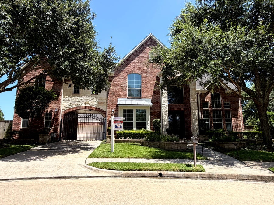 Property photo for 10102 Kielder Pointe Drive, Spring, TX