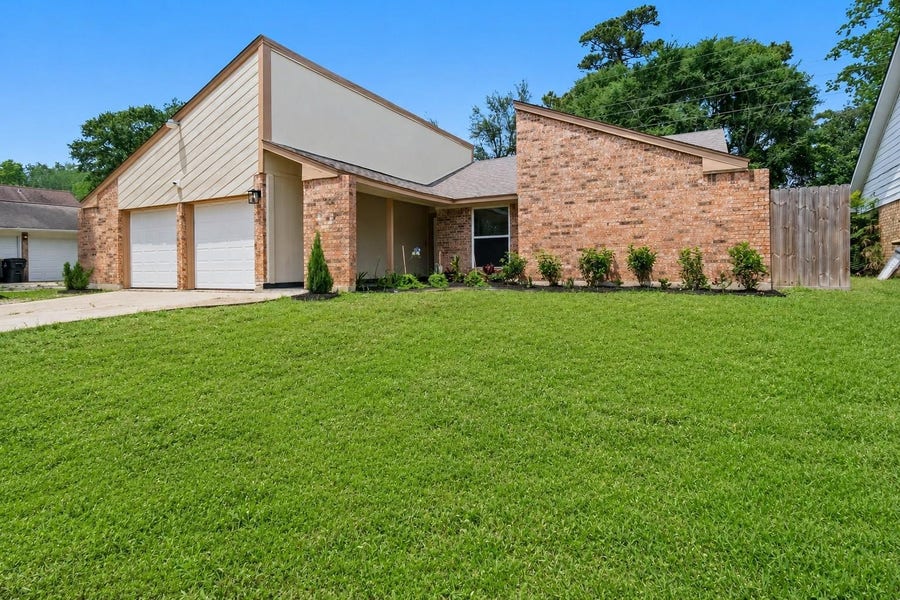 Property photo for 5323 Mossgrey Lane, Spring, TX