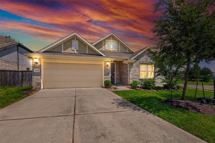 Property photo for 4441 Jessamine Creek Trail, Rosharon, TX