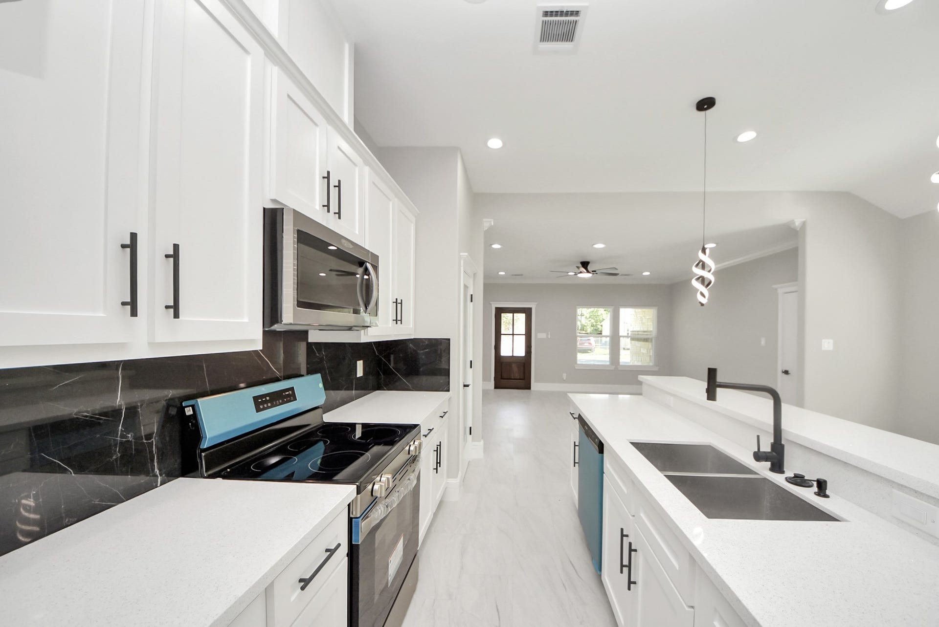 608 Miriam Street, Baytown, TX 77520 608 Miriam Street, Baytown, TX 77520